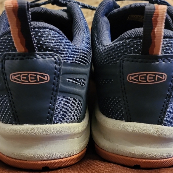 Keen Women's Blue Athletic Walking Shoes, 10.5 - Picture 5 of 7